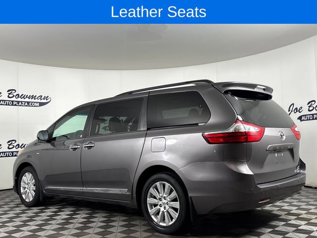 Used 2017 Toyota Sienna XLE AWD/4WD image 8