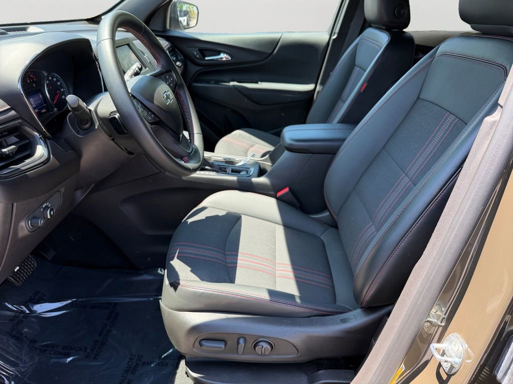 Used 2023 Chevrolet Equinox RS AWD/4WD image 24
