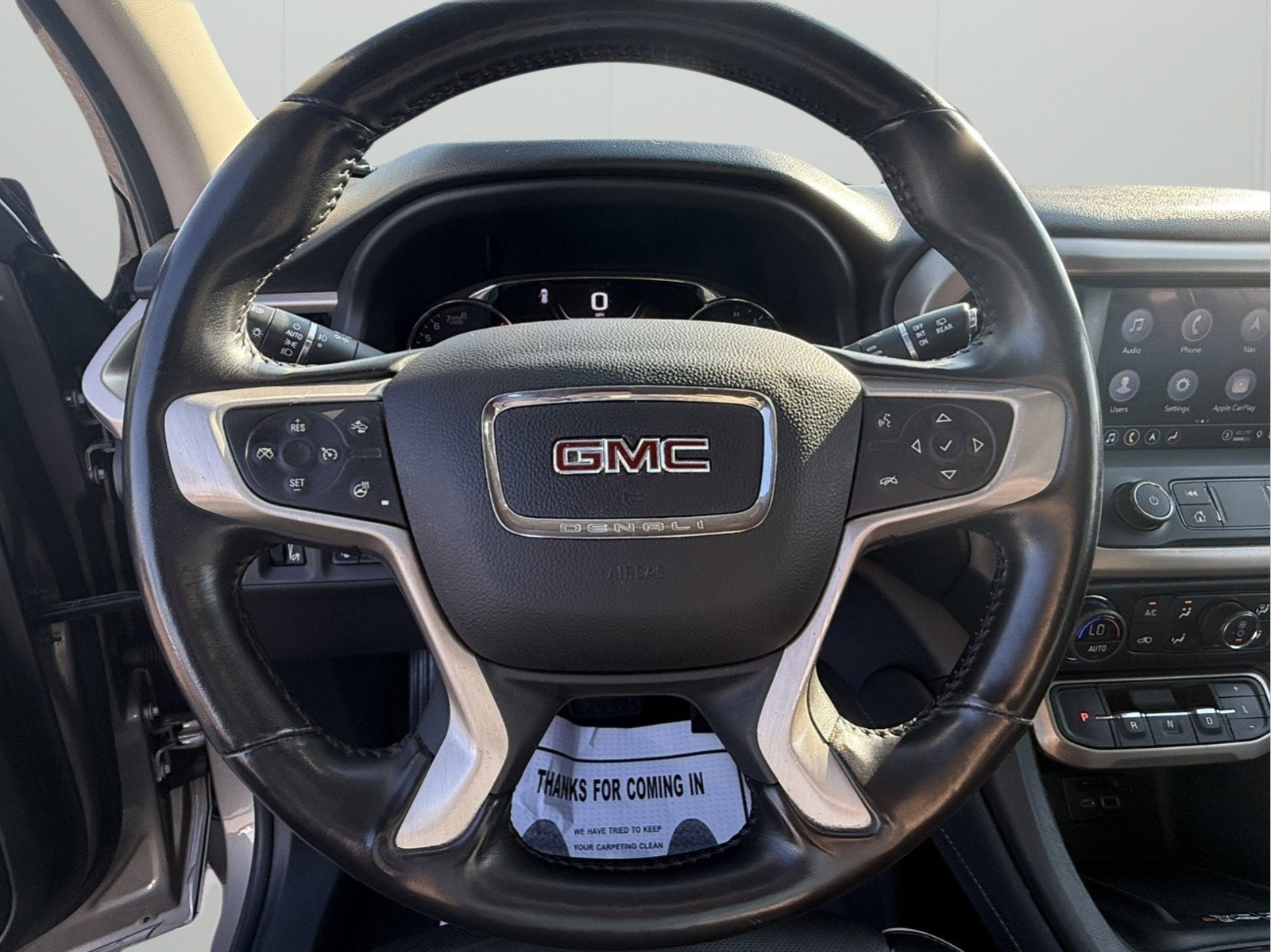 Used 2022 GMC Acadia Denali image 15