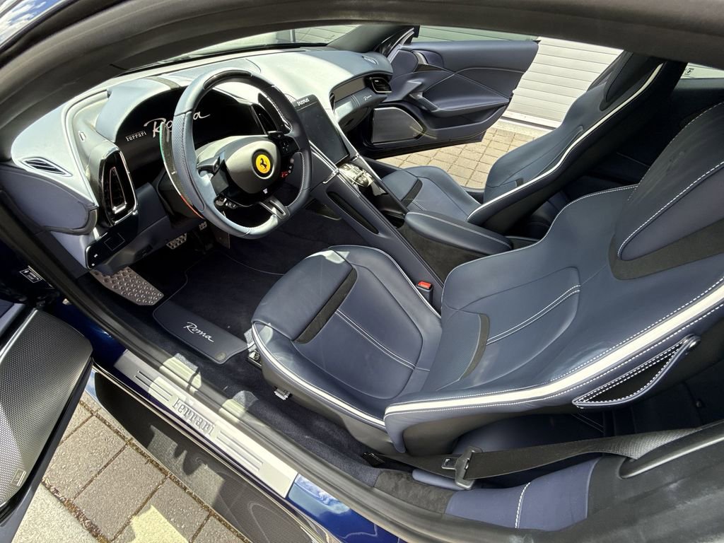 Certified 2023 Ferrari Roma RWD image 33