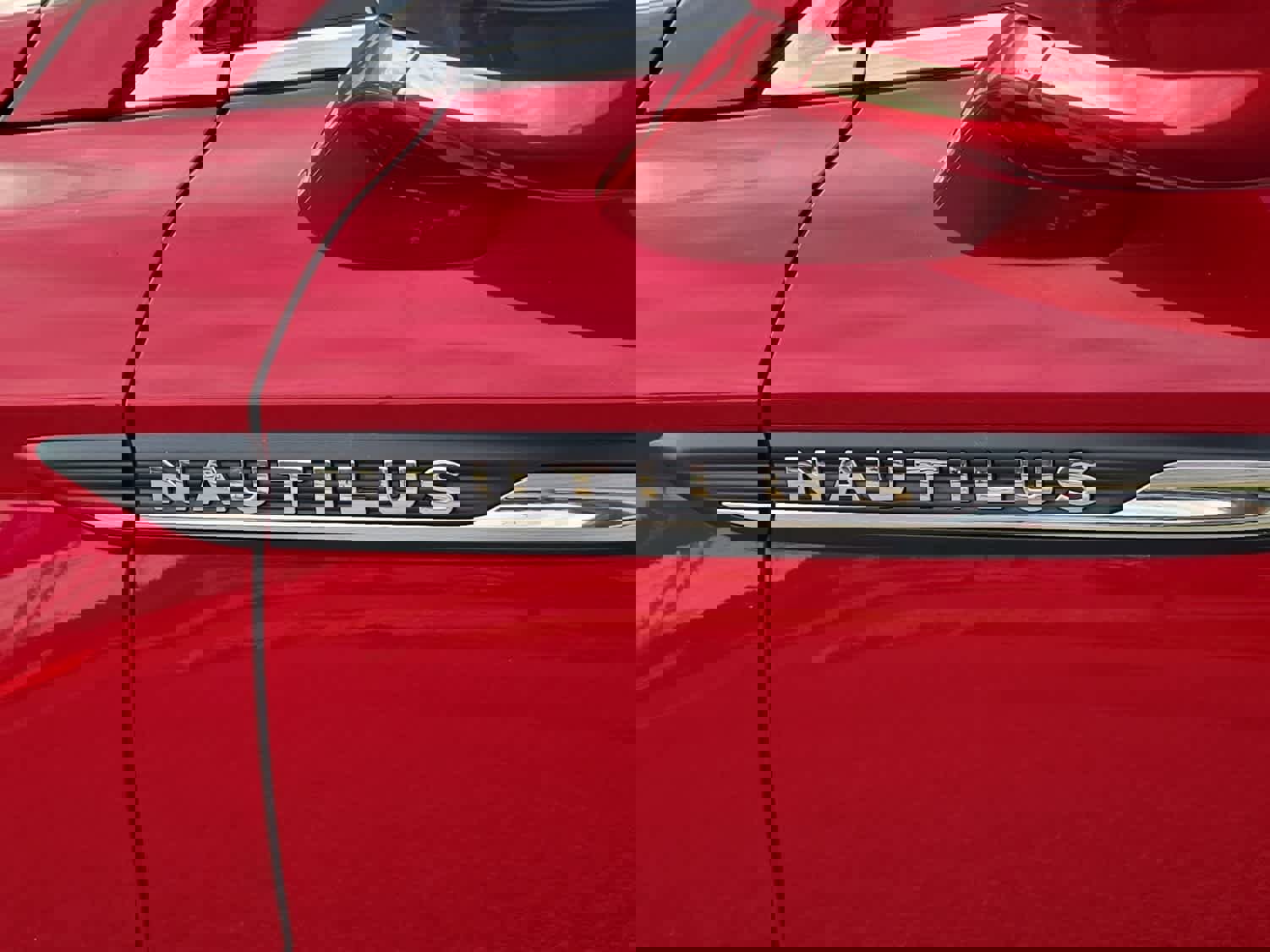 Used 2020 Lincoln Nautilus Premier w/ Equipment Group 101A image 20