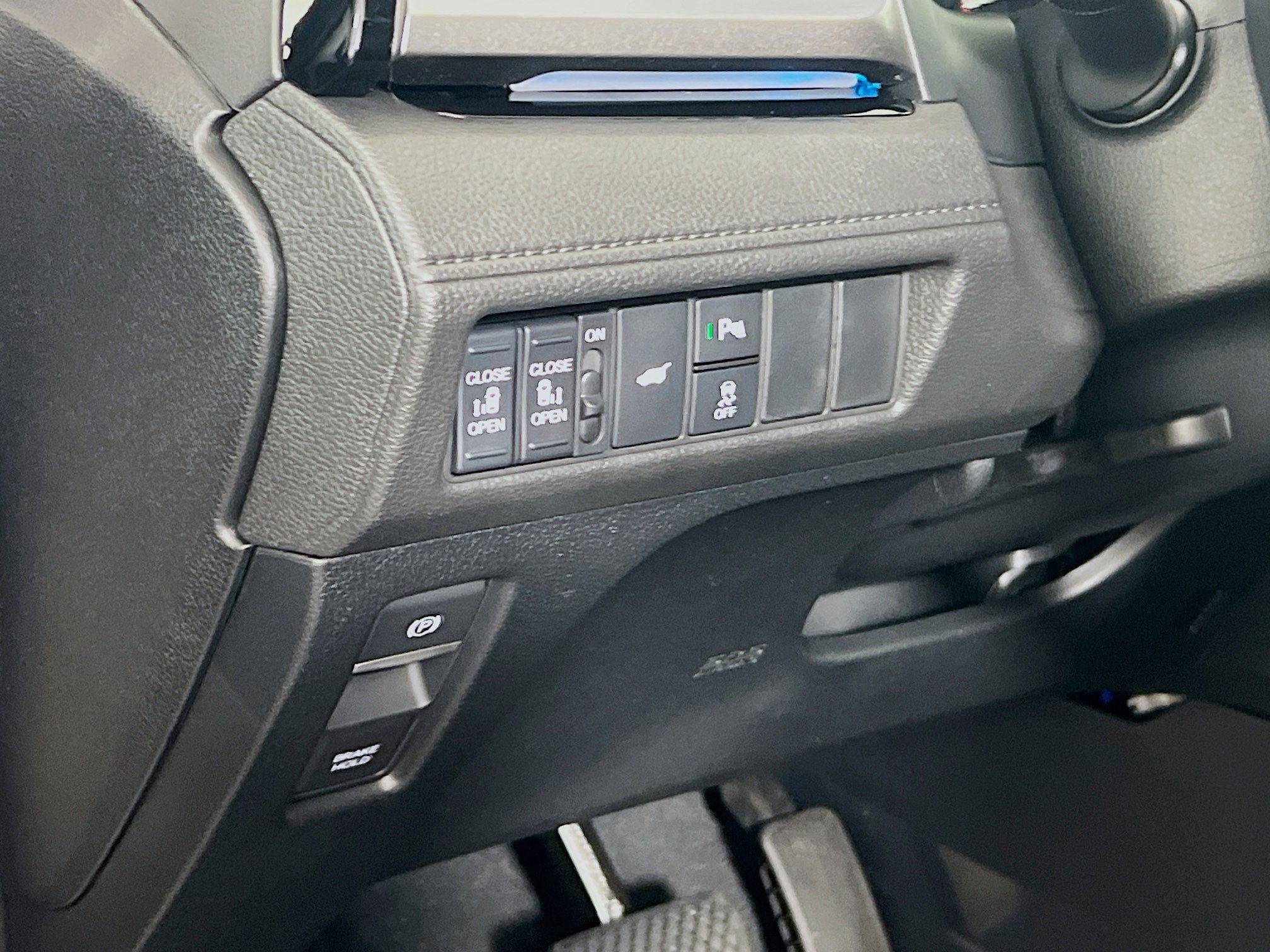 New 2026 Honda Odyssey Touring image 7