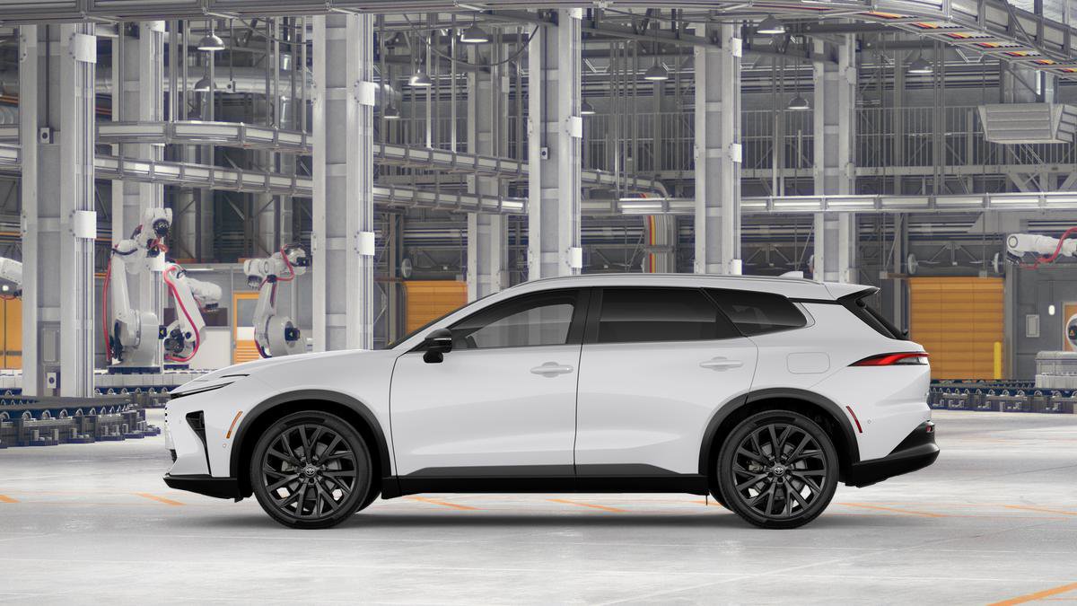 New 2026 Toyota Crown Signia AWD/4WD image 4