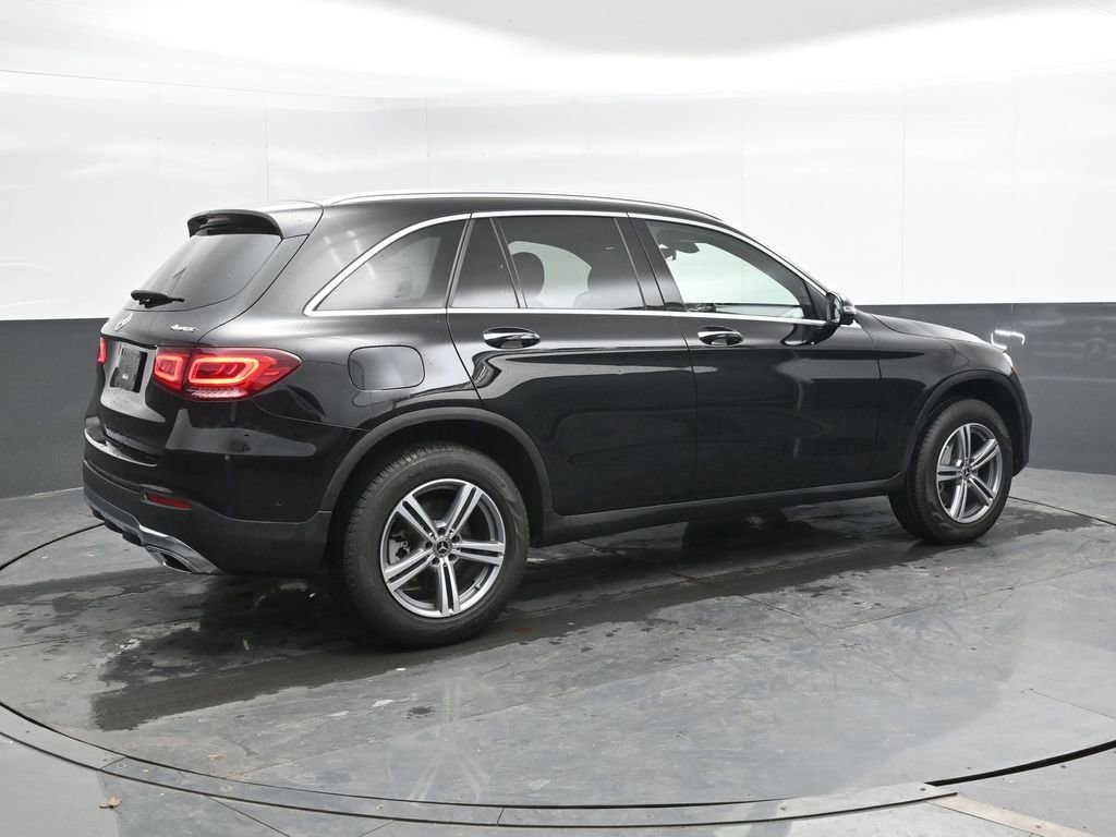 Used 2021 Mercedes-Benz GLC 300 4MATIC image 4