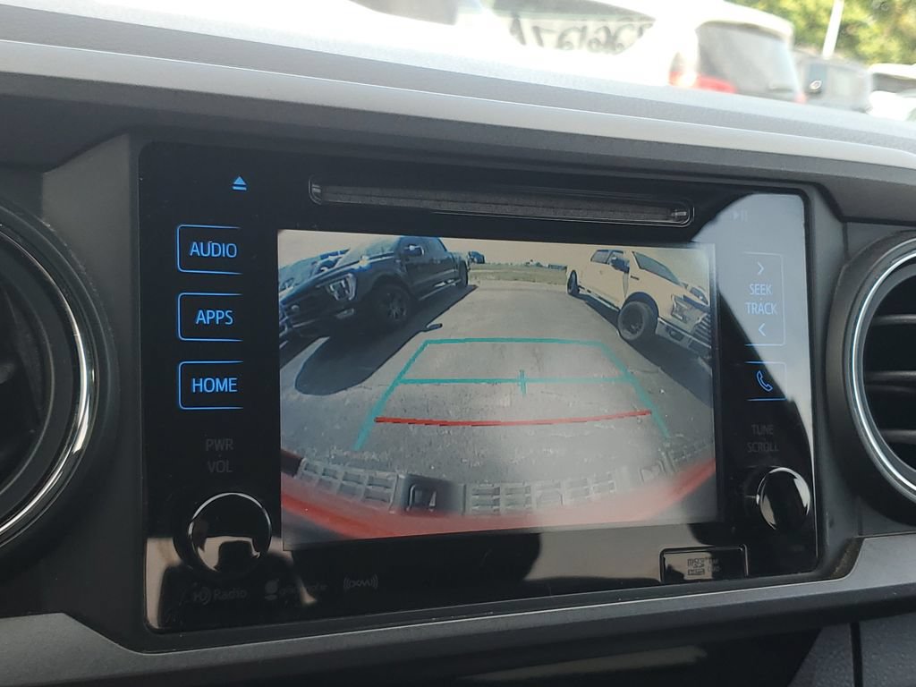 Used 2018 Toyota Tacoma TRD Sport AWD/4WD image 27