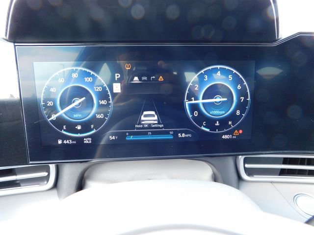 Used 2025 Hyundai Elantra SEL image 29