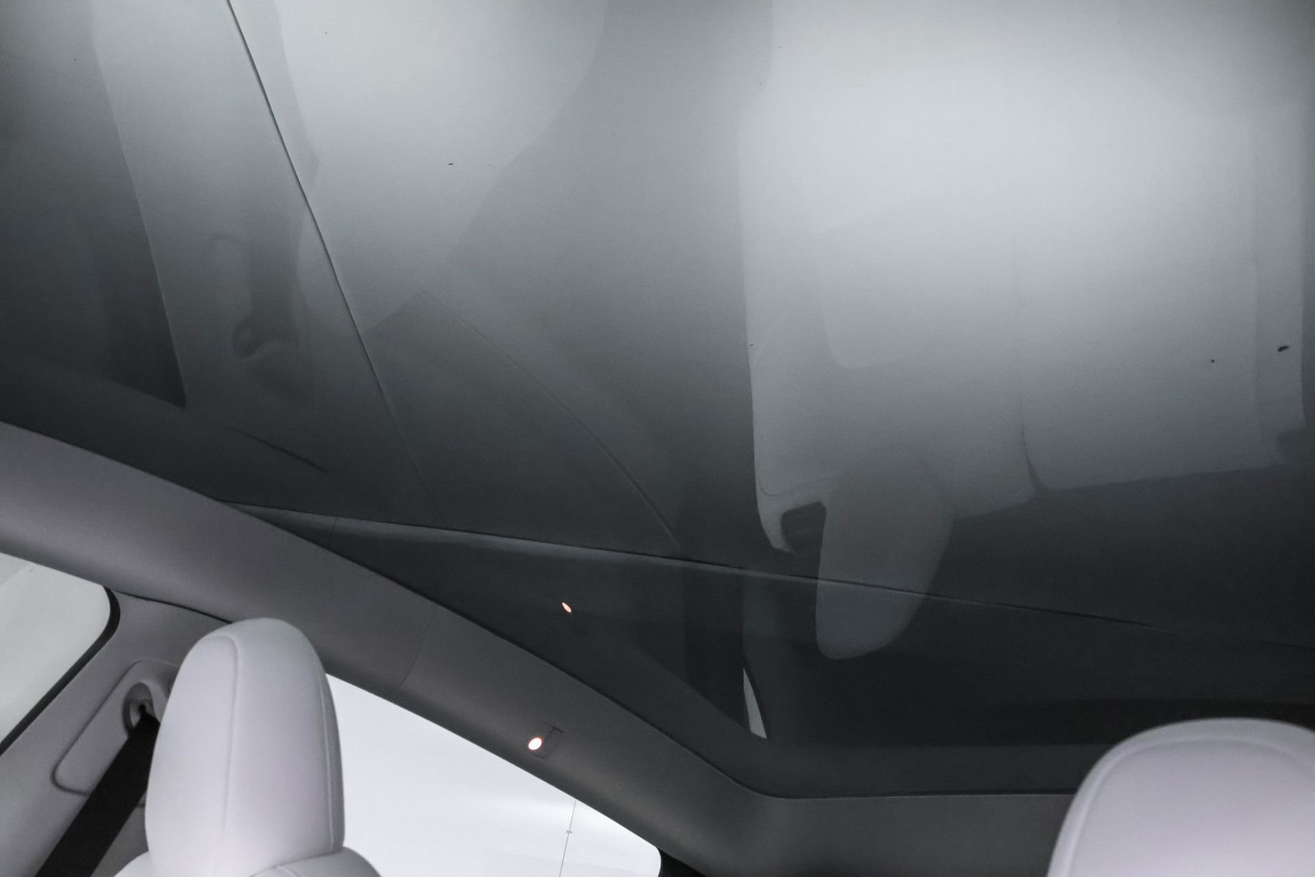 Used 2024 Tesla Model Y Performance image 6