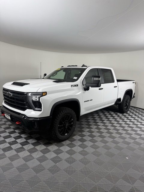 New 2026 Chevrolet Silverado 3500 LT image 6