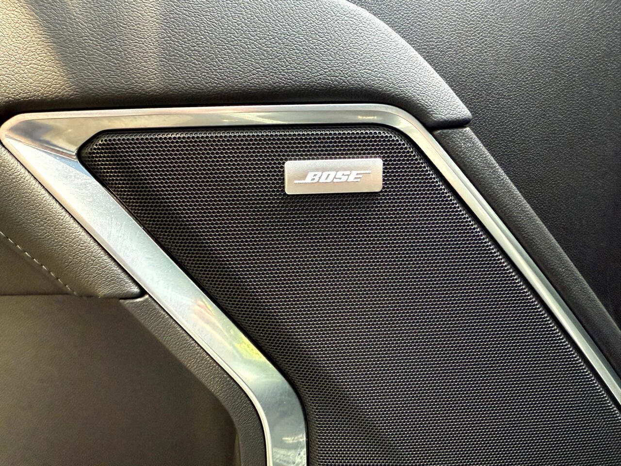 Used 2022 Chevrolet Silverado 1500 LT Trail Boss w/ LT Trail Boss Premium Package image 51