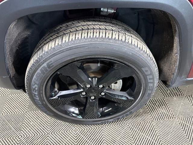 Used 2023 Jeep Grand Cherokee Altitude image 10