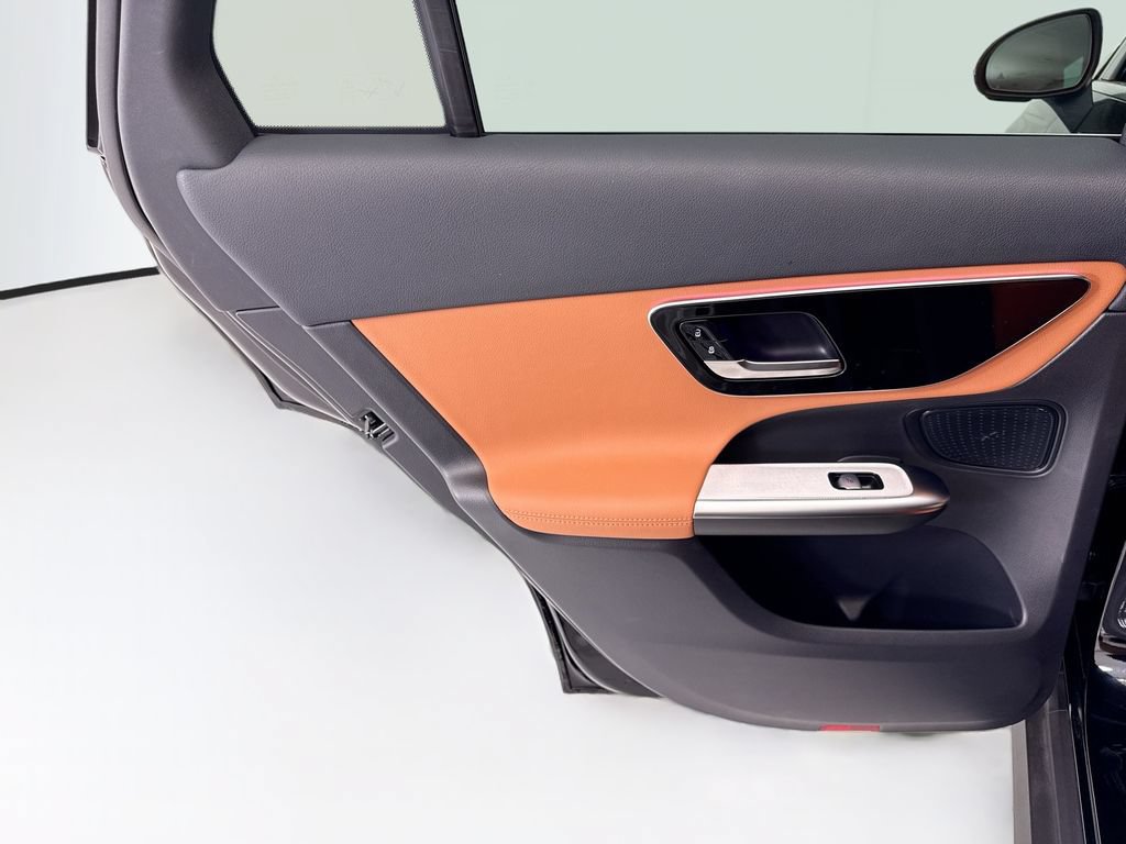 Certified 2026 Mercedes-Benz GLC 300 image 24