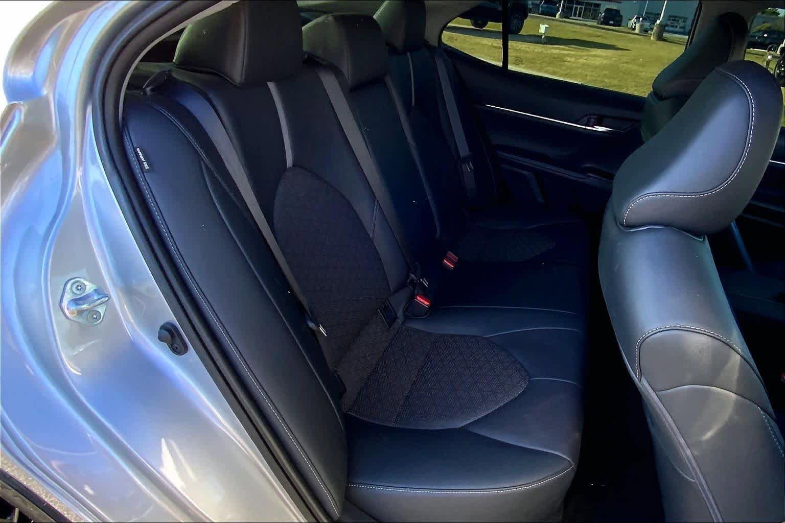 Used 2022 Toyota Camry XSE FWD image 19