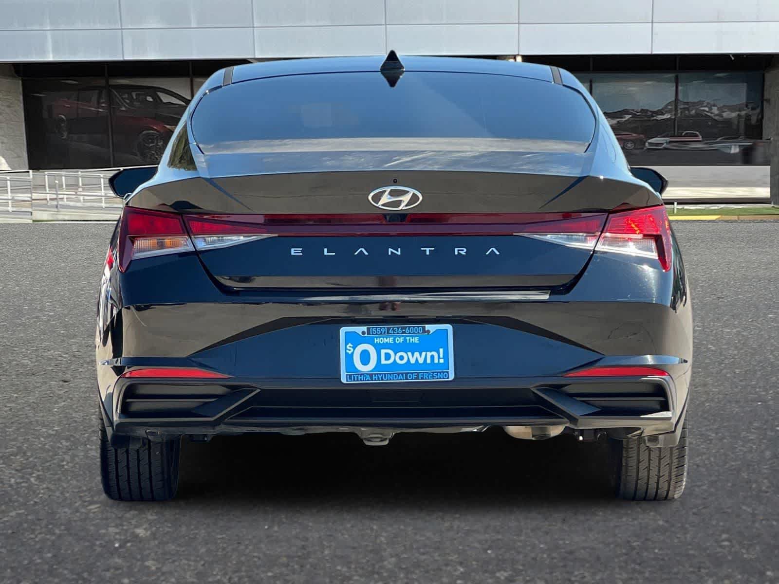Used 2023 Hyundai Elantra SEL w/ Convenience Package FWD image 8