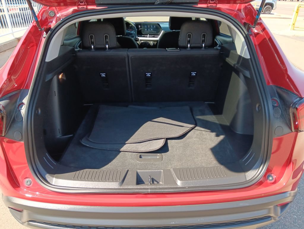 Used 2026 Chevrolet Trax LS FWD image 22