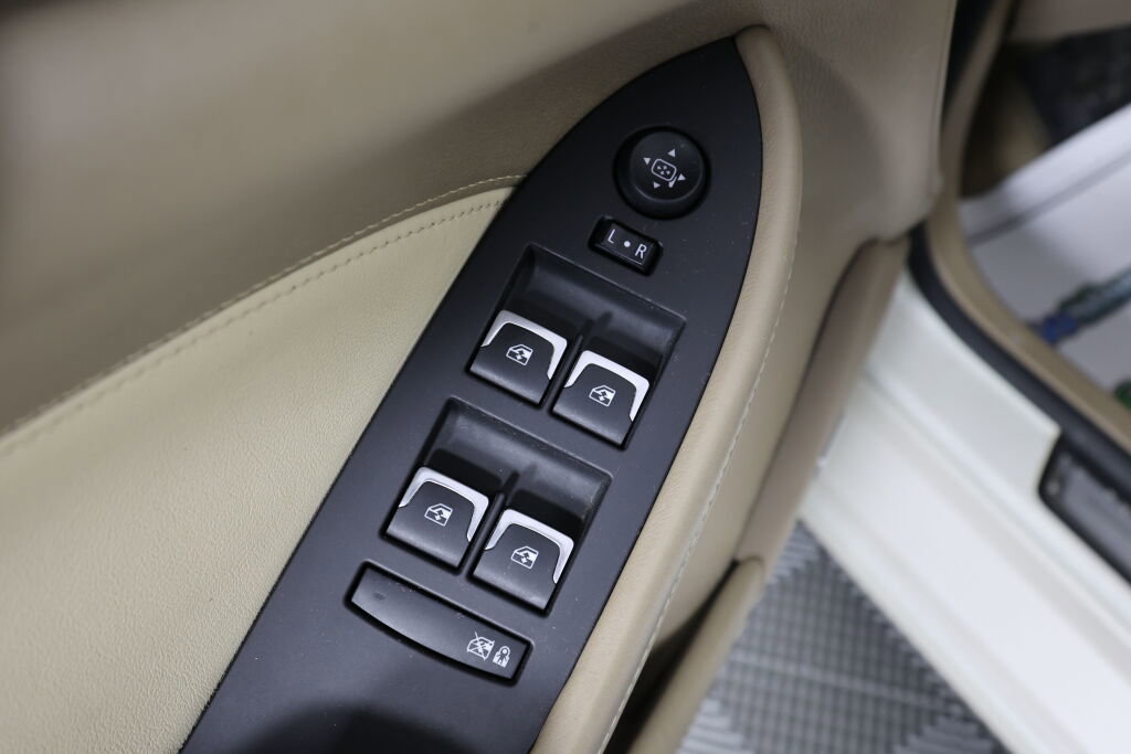 Used 2014 Cadillac CTS Luxury image 31