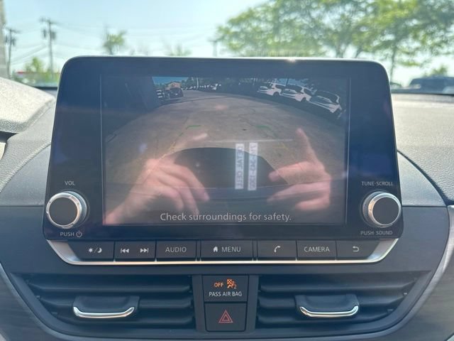 Used 2023 Nissan Altima 2.5 SV FWD image 16