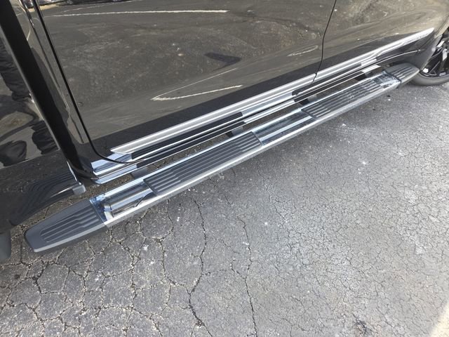 Certified 2025 Chevrolet Silverado 1500 High Country w/ Technology Package image 19