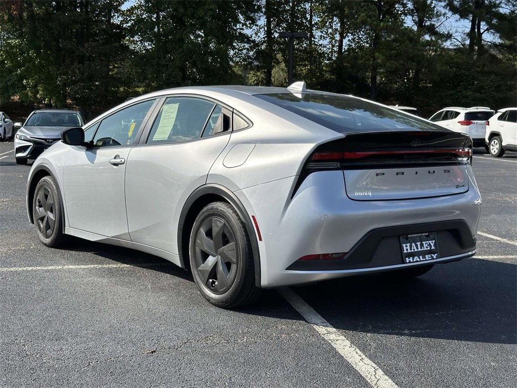 Used 2024 Toyota Prius LE image 22