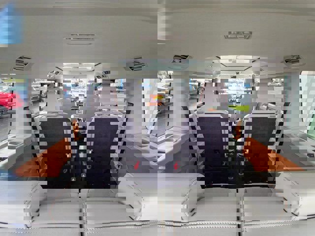 New 2025 Volkswagen ID. Buzz 1st Edition image 36