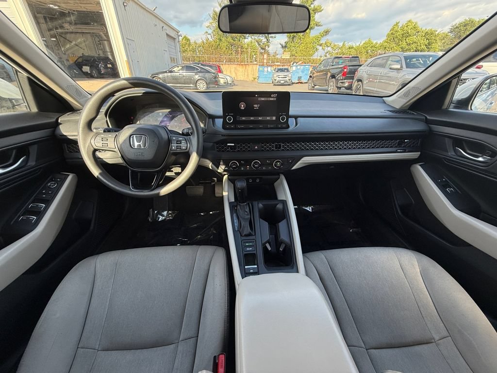 Used 2025 Honda Accord SE image 20