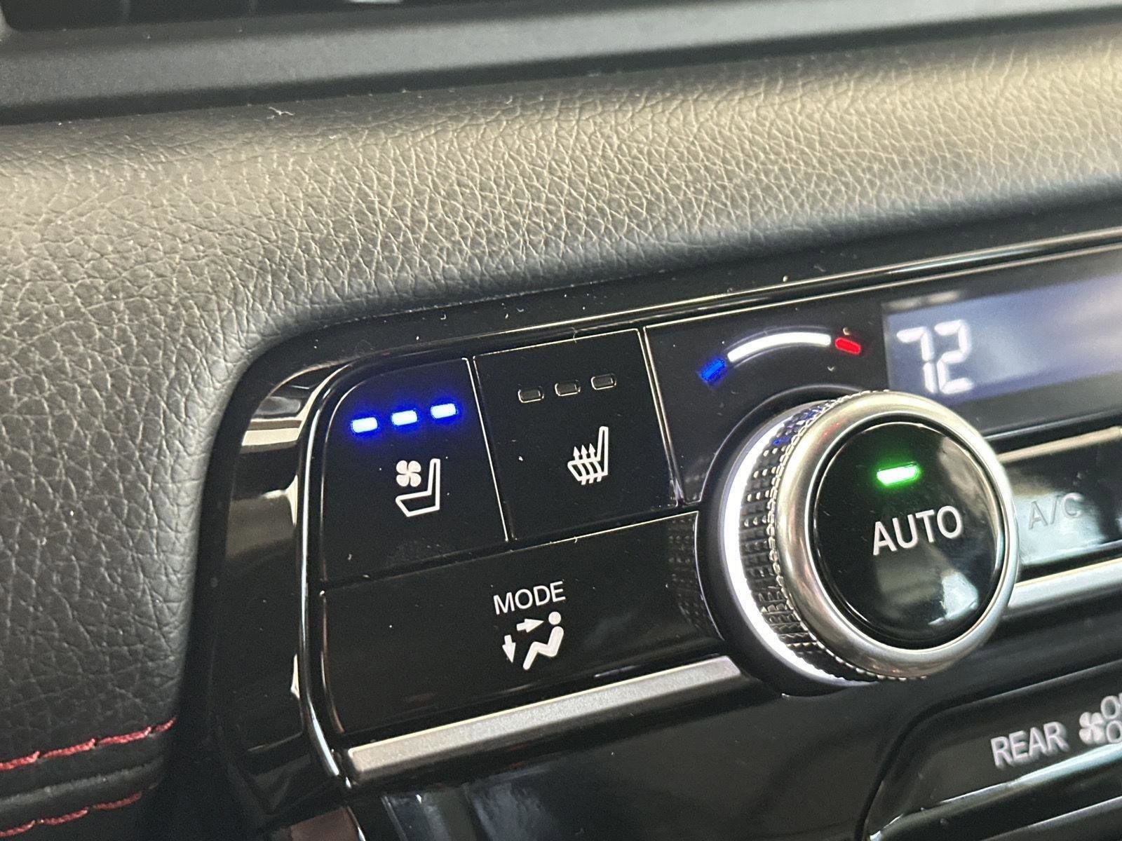 Certified 2025 Honda Pilot Black Edition image 20