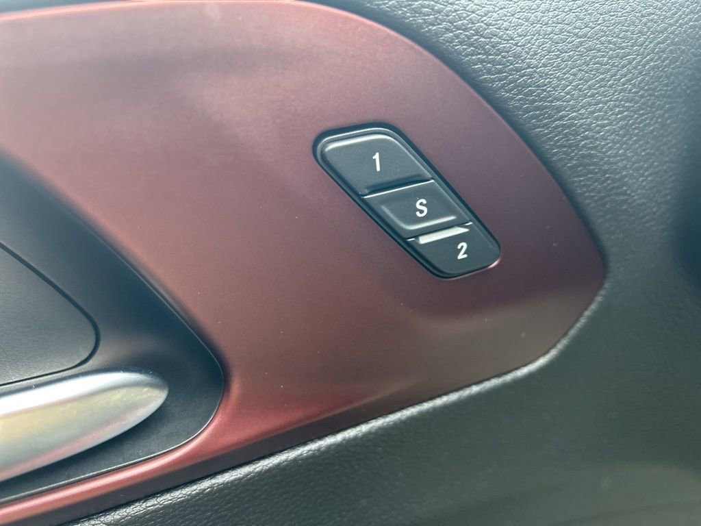 Used 2019 Chrysler Pacifica Limited image 34