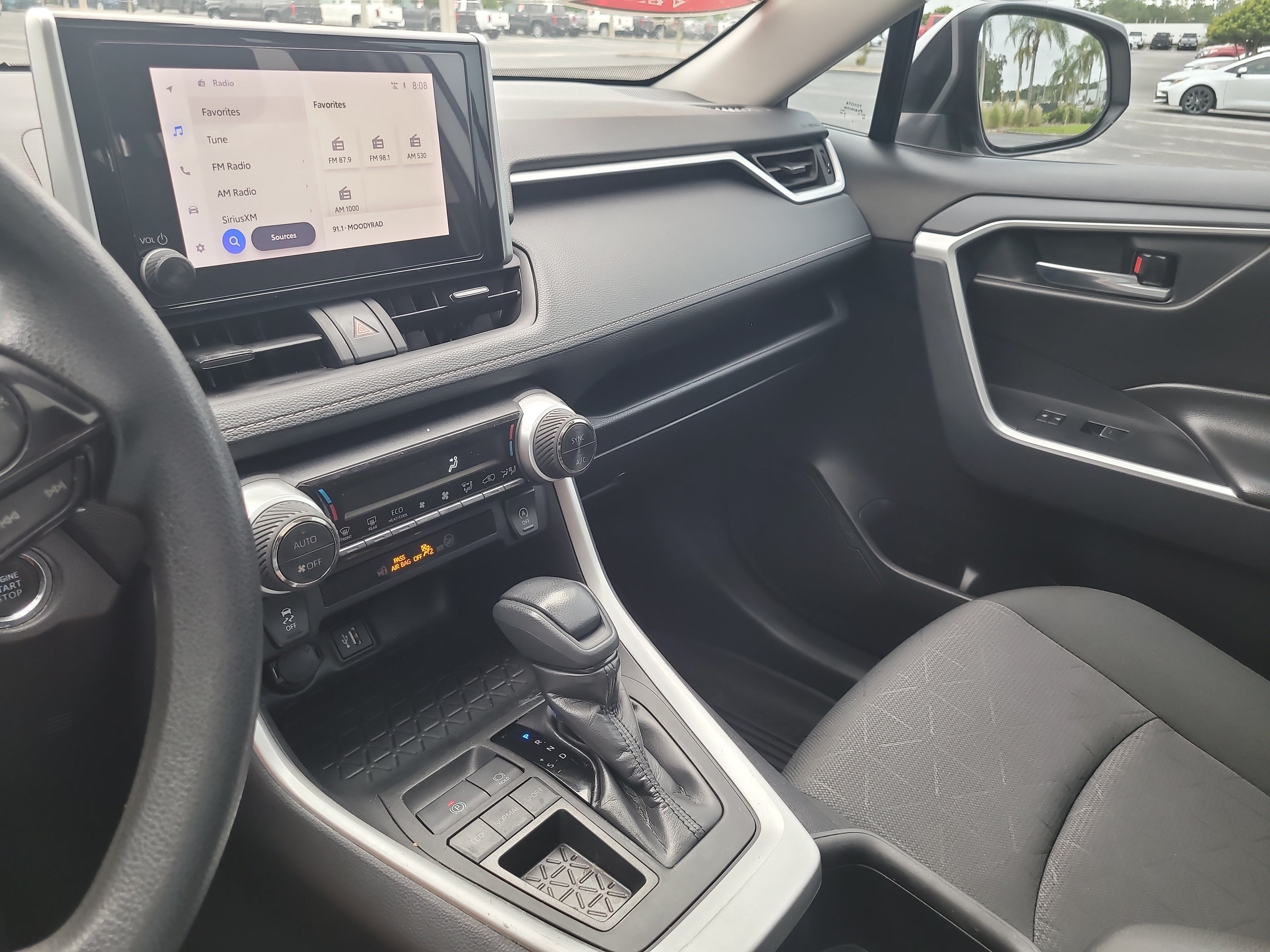 Certified 2025 Toyota RAV4 XLE w/ Convenience Package FWD image 22