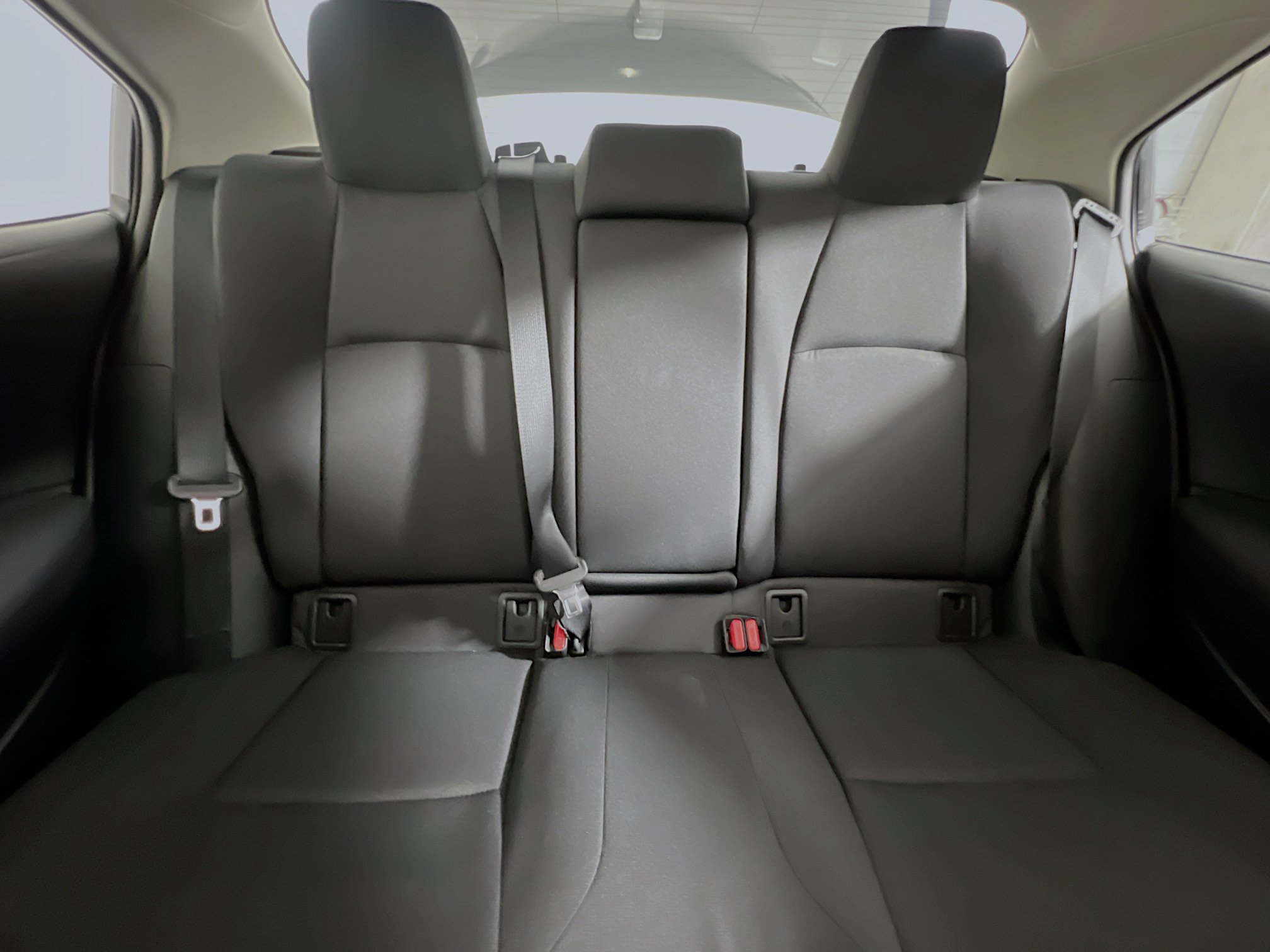 Used 2025 Toyota Corolla LE image 32