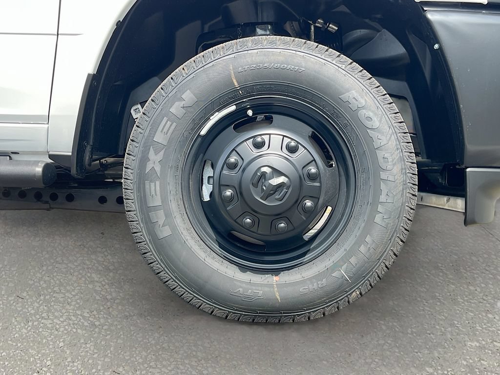 New 2026 RAM 3500 Tradesman AWD/4WD image 28