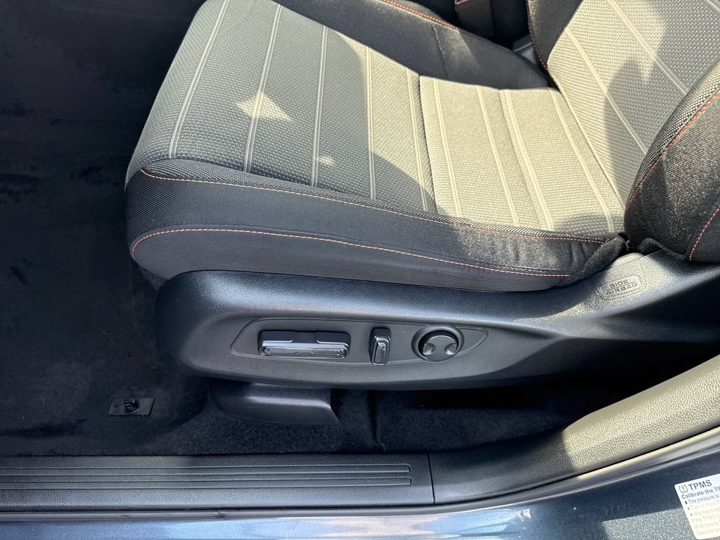 Certified 2025 Honda CR-V Sport image 11