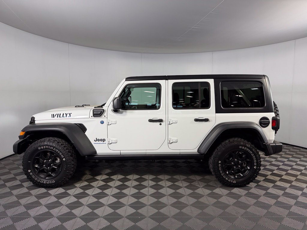 Used 2023 Jeep Wrangler Unlimited w/ 8.4" Radio Group AWD/4WD image 9
