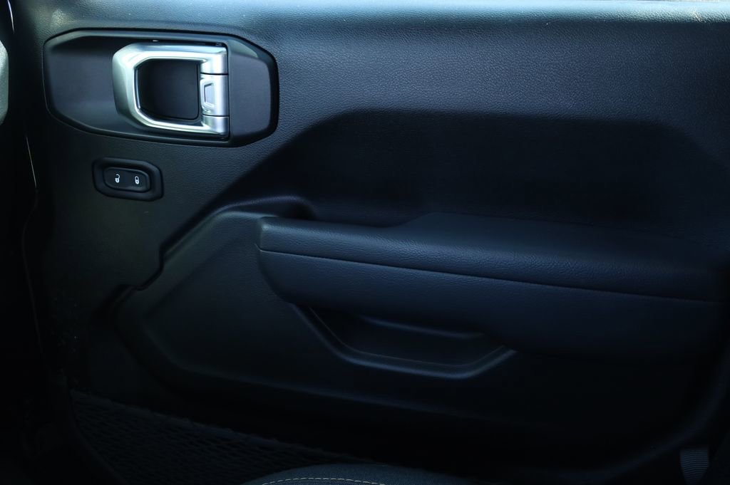 Used 2025 Jeep Gladiator Willys image 13