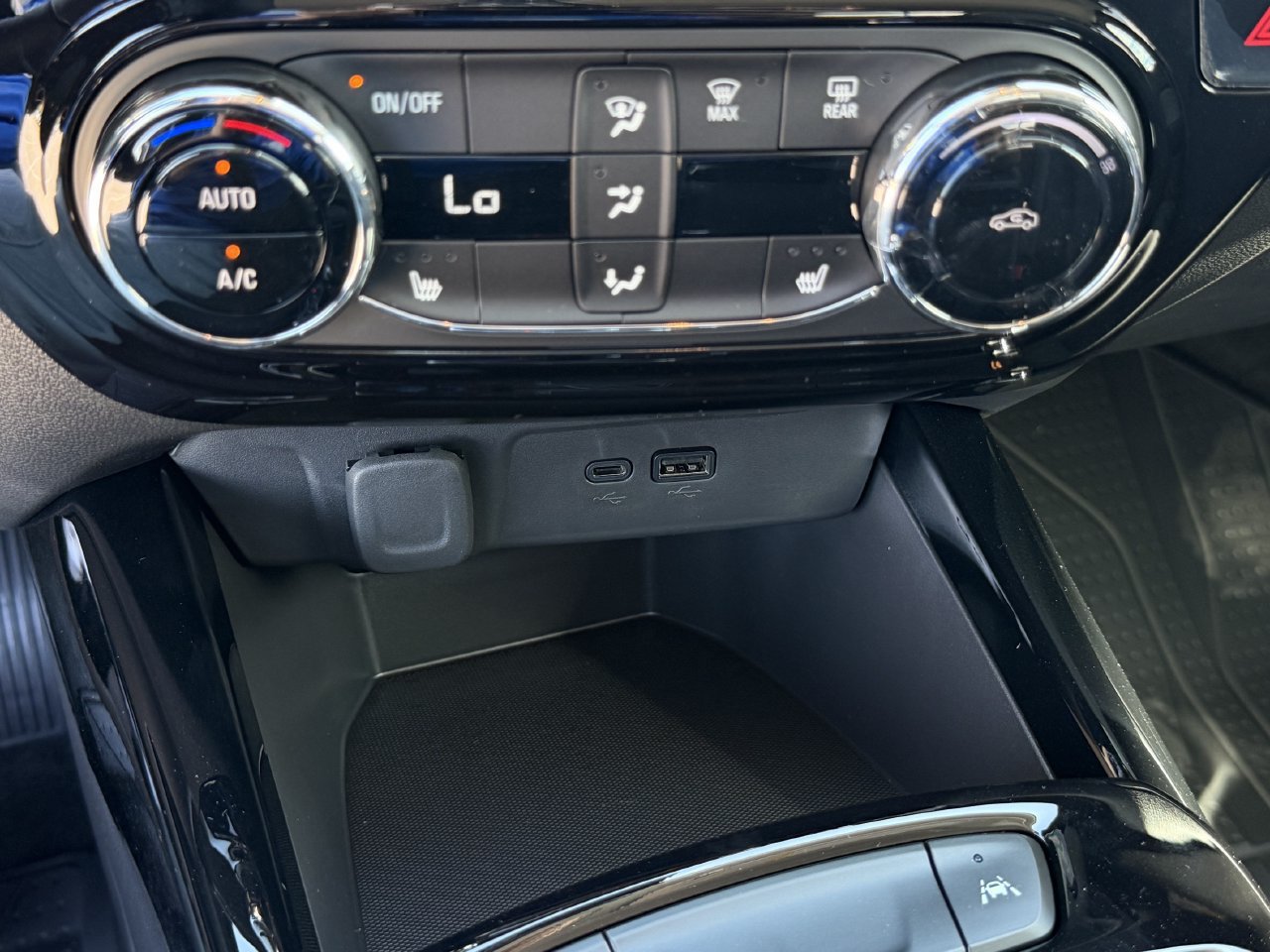 New 2026 Chevrolet Trax ACTIV w/ Driver Confidence Package FWD image 16