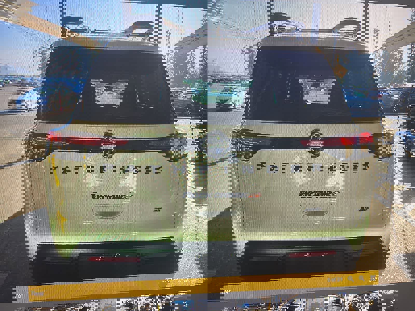 Used 2025 Nissan Pathfinder Rock Creek image 4