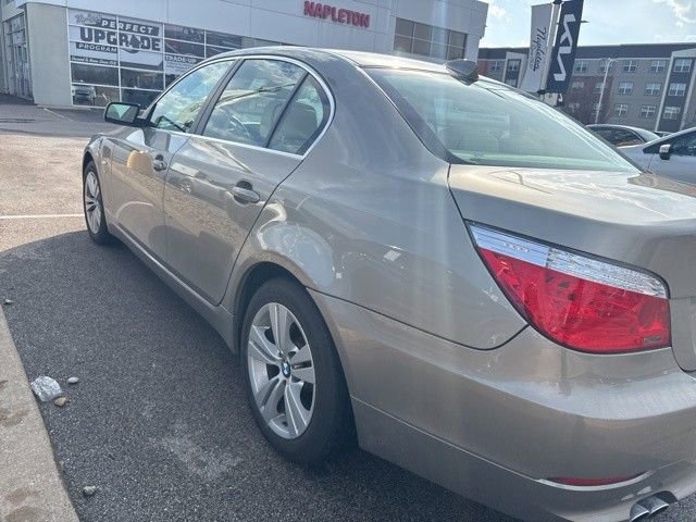 Used 2009 BMW 528i xDrive Sedan image 3