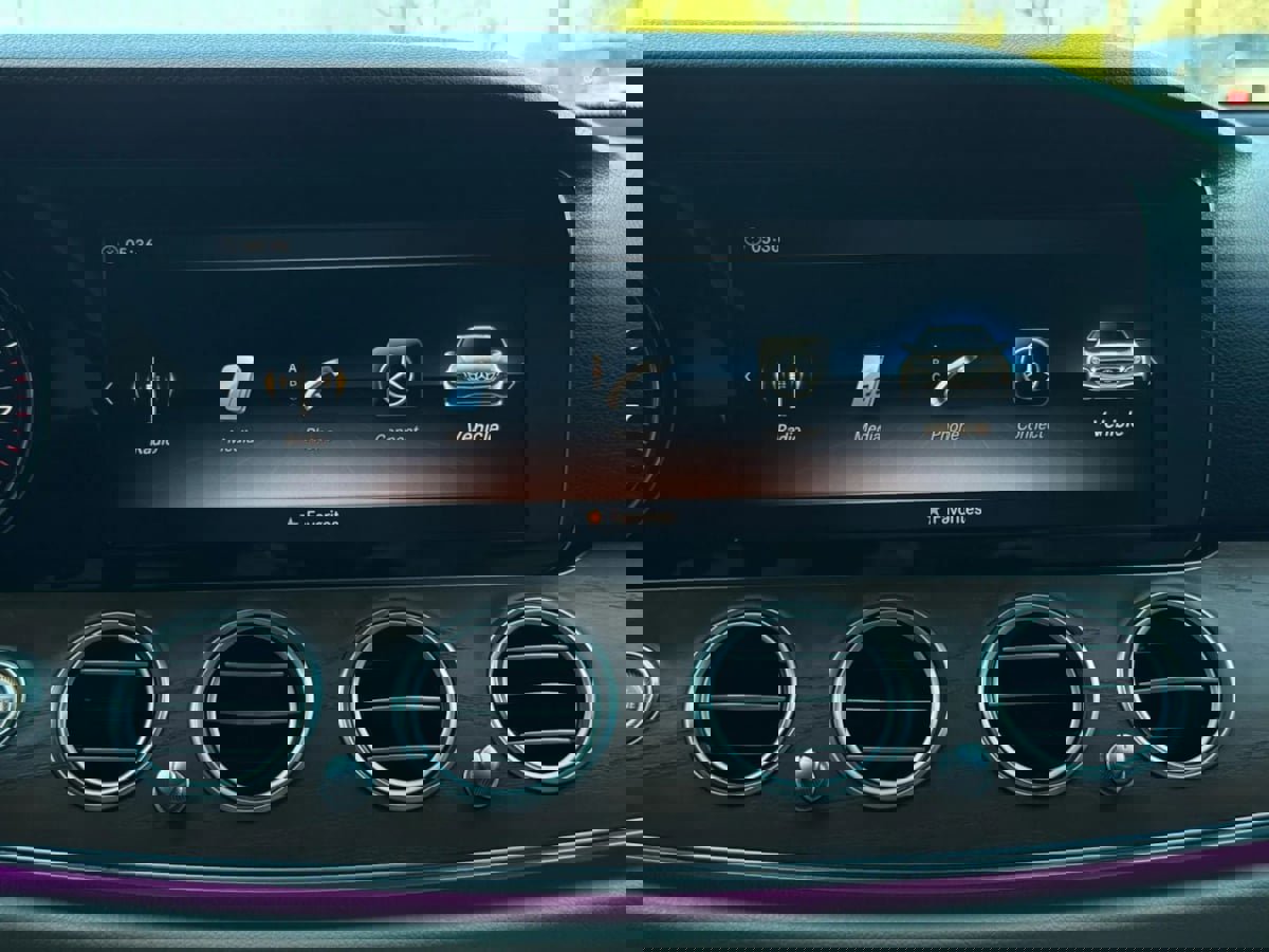 Used 2018 Mercedes-Benz E 300 image 53