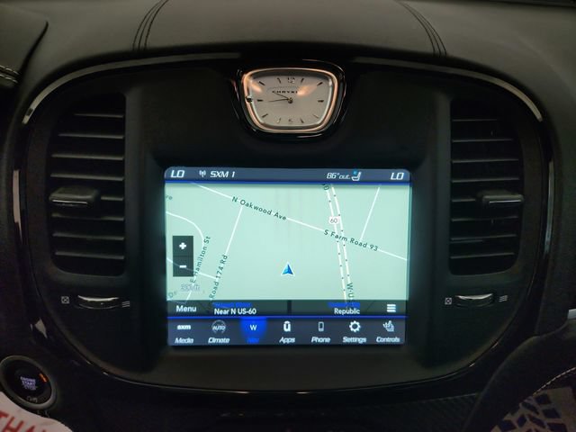 Used 2023 Chrysler 300 C RWD image 18