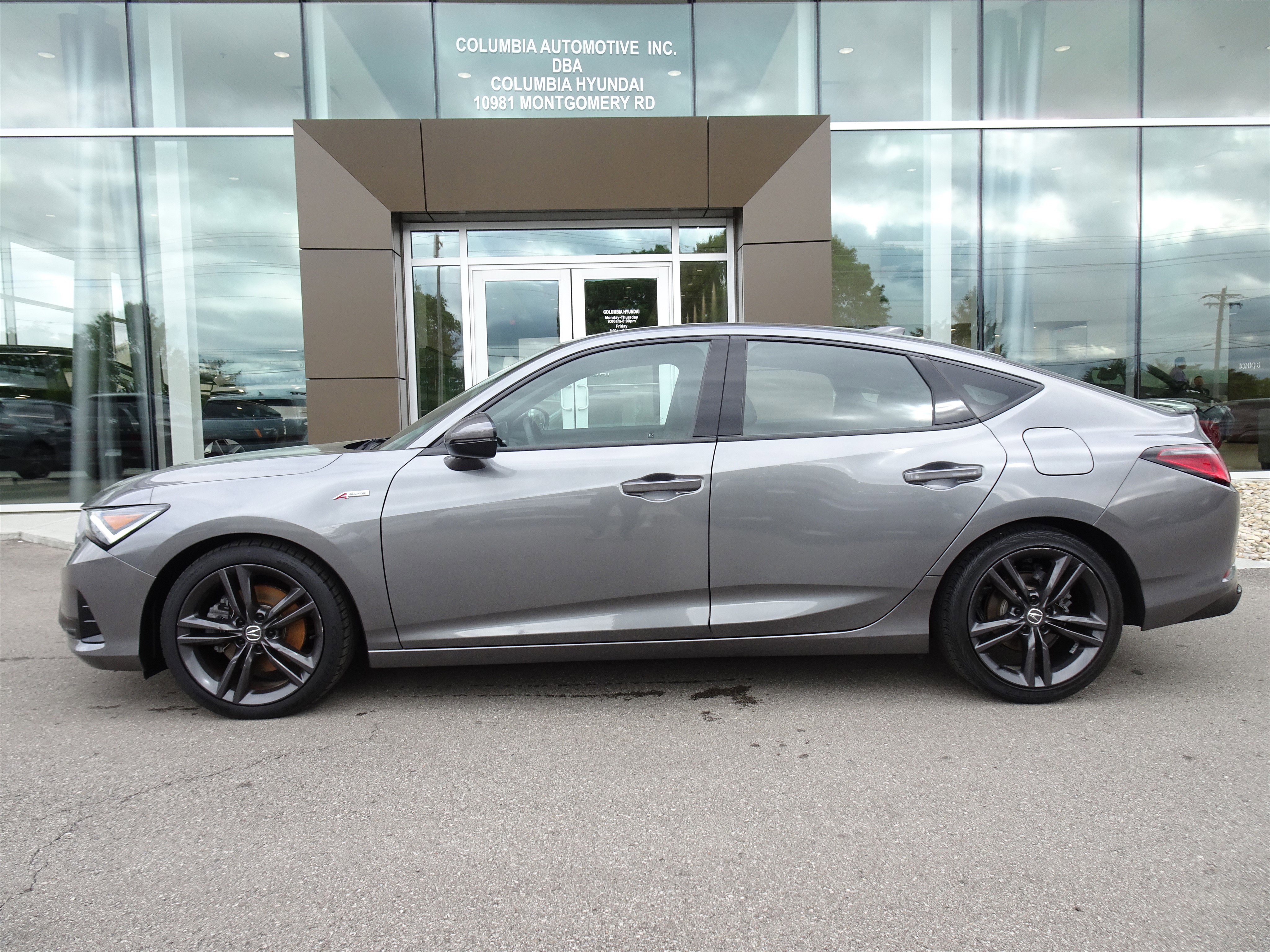 Used 2023 Acura Integra A-Spec FWD image 2