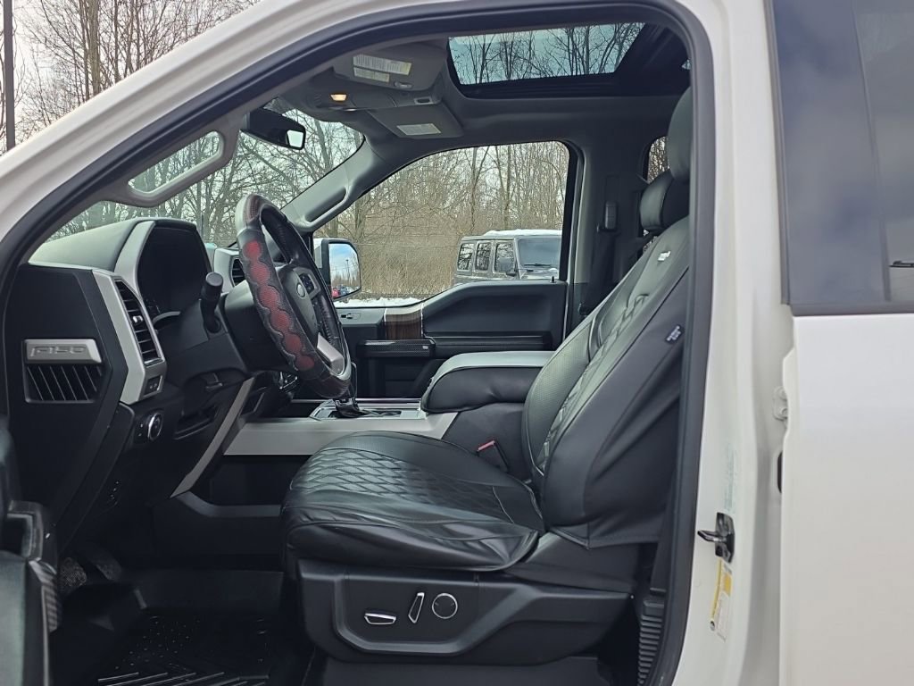 Used 2017 Ford F150 Lariat image 19