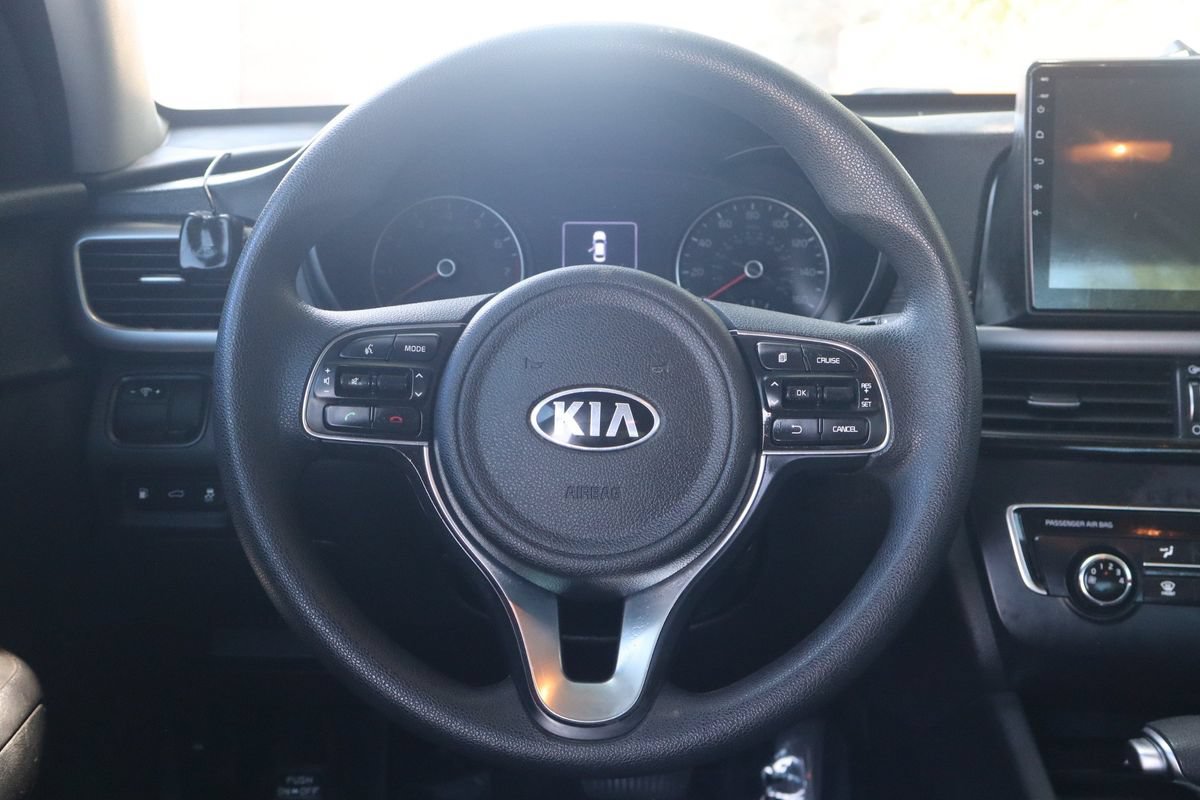 Used 2017 Kia Optima LX w/ Option Group 014 FWD image 18