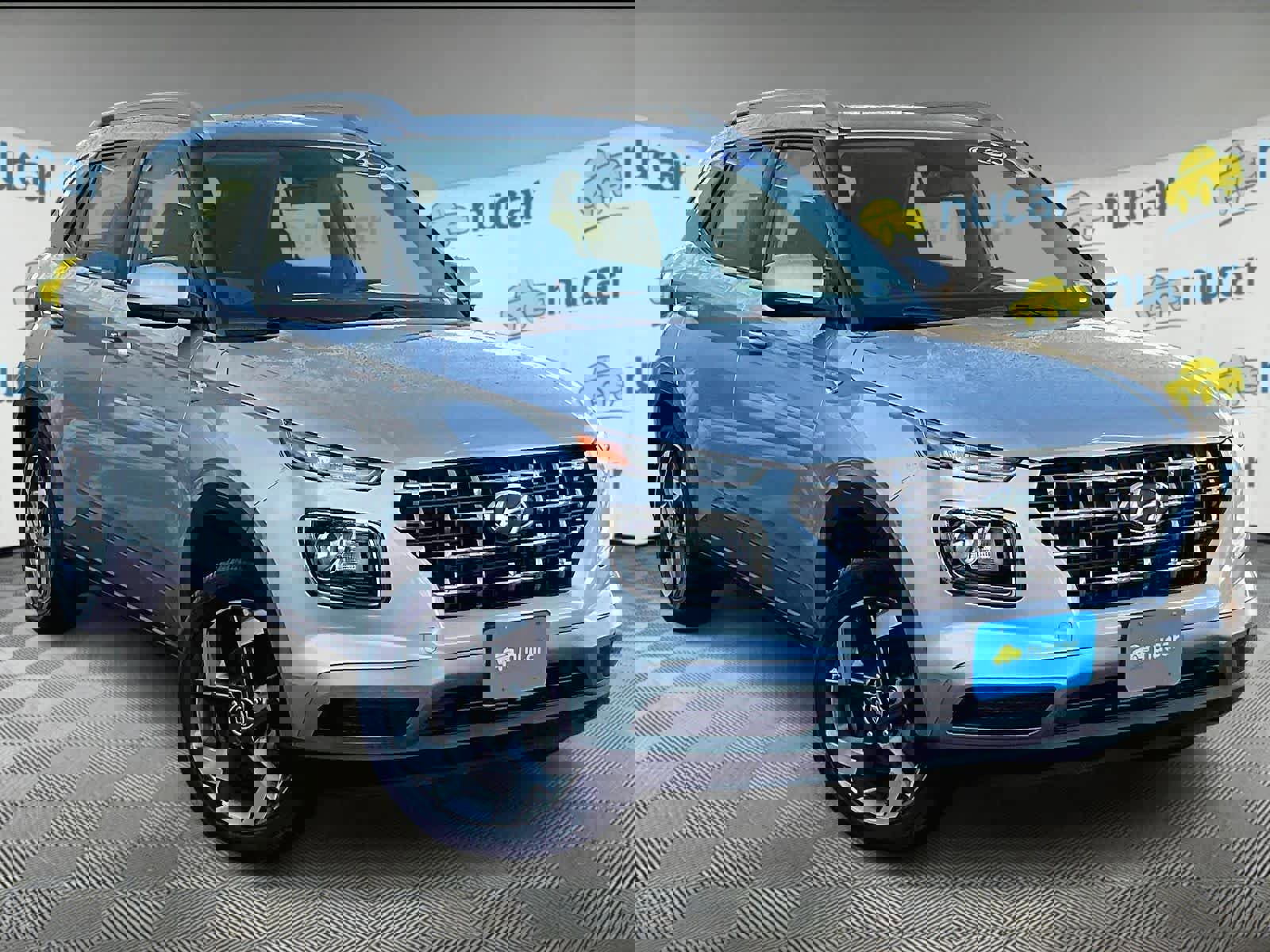 Used 2023 Hyundai Venue SEL image 1