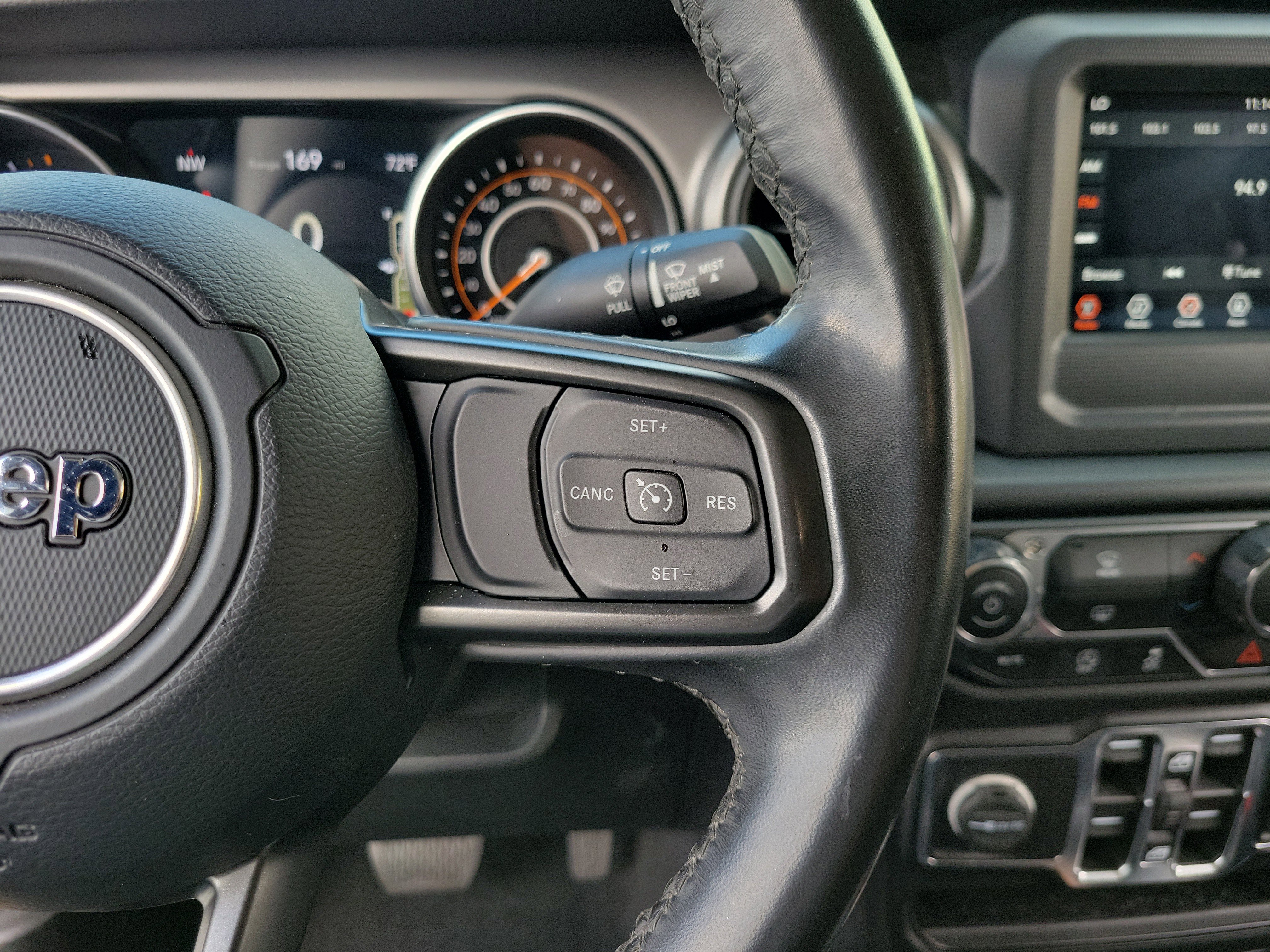 Used 2021 Jeep Gladiator Sport image 32