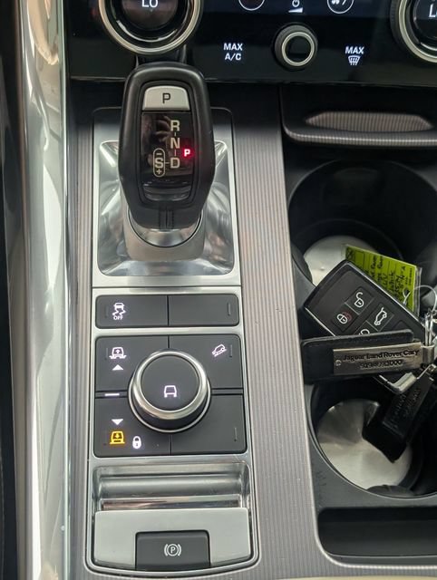 Used 2018 Land Rover Range Rover Sport HSE AWD/4WD image 22