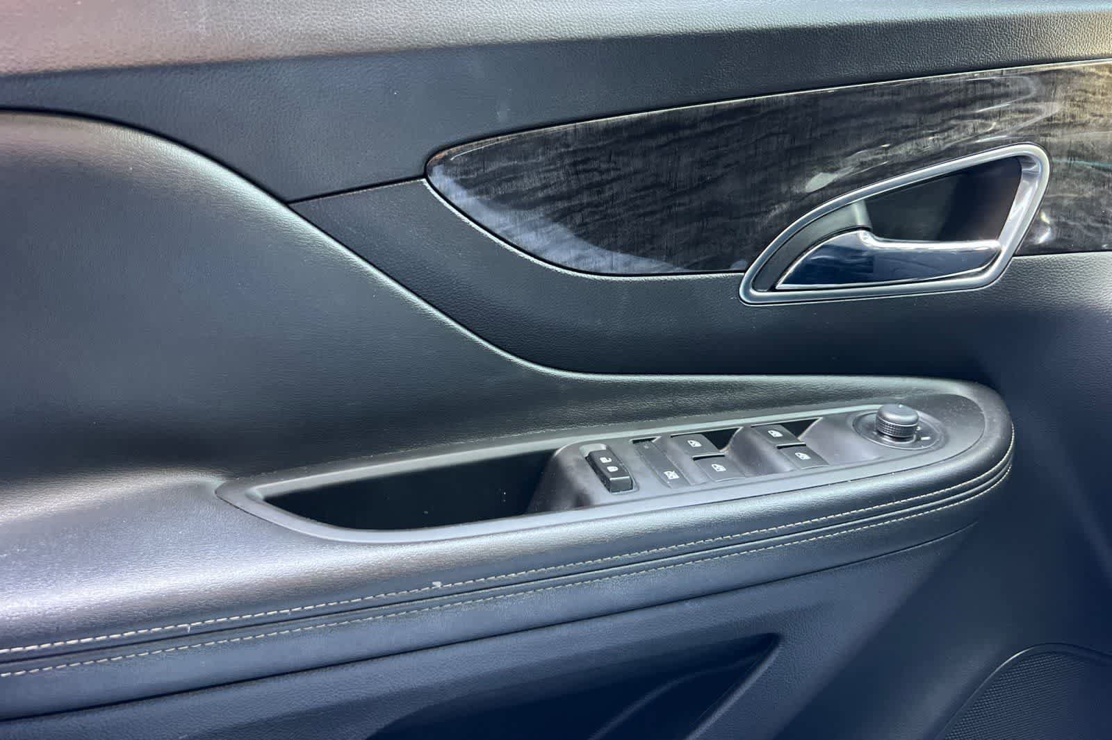 Used 2015 Buick Encore FWD image 15