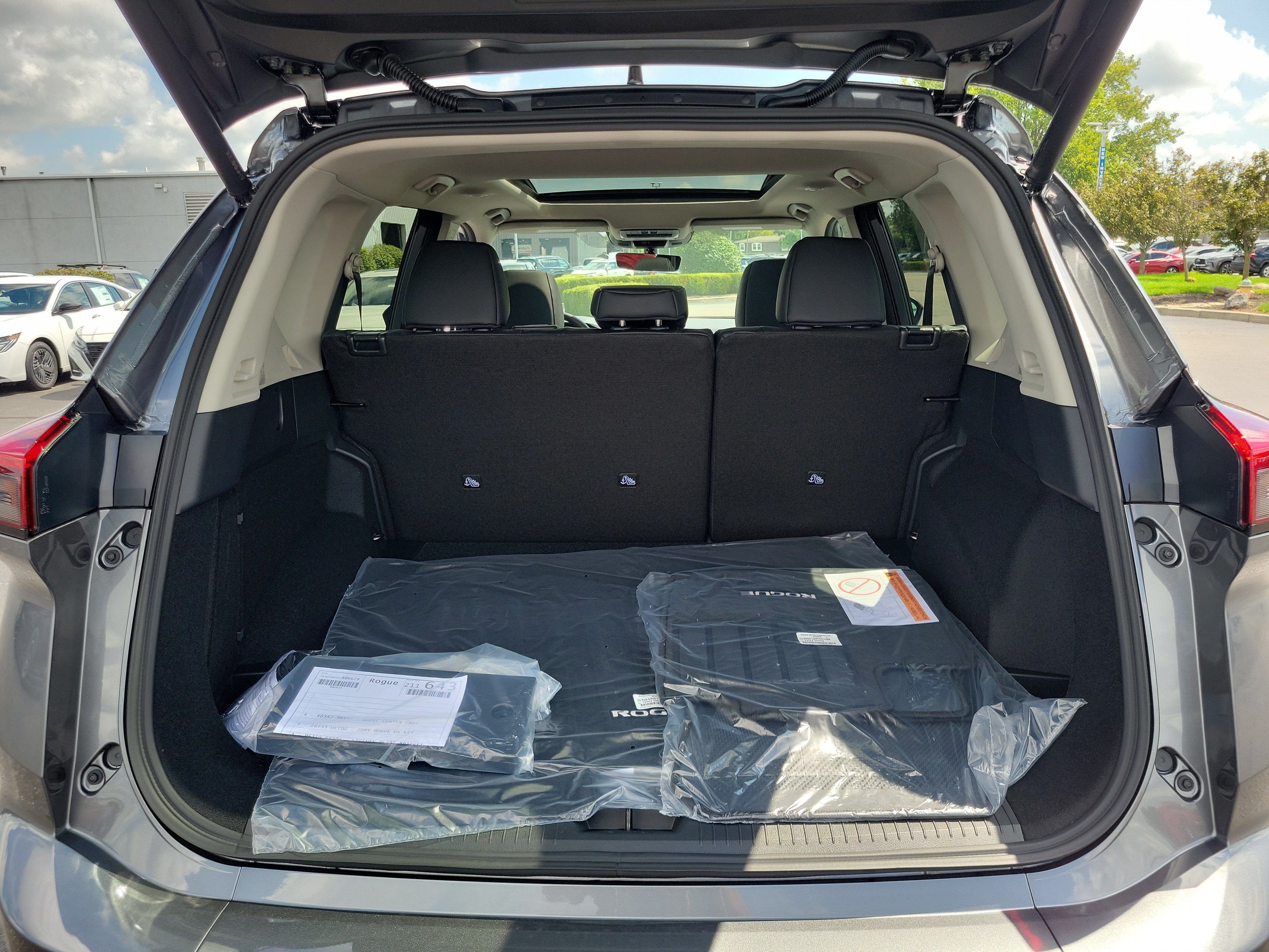 New 2026 Nissan Rogue Dark Armor AWD/4WD image 8