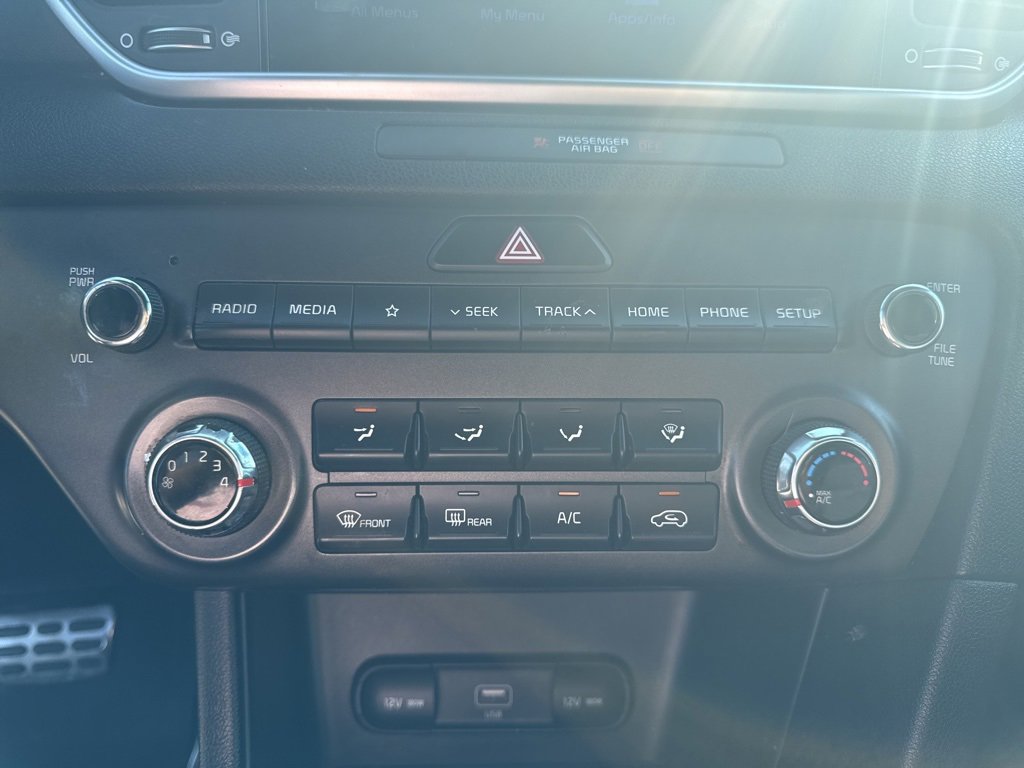 Used 2020 Kia Sportage S image 17