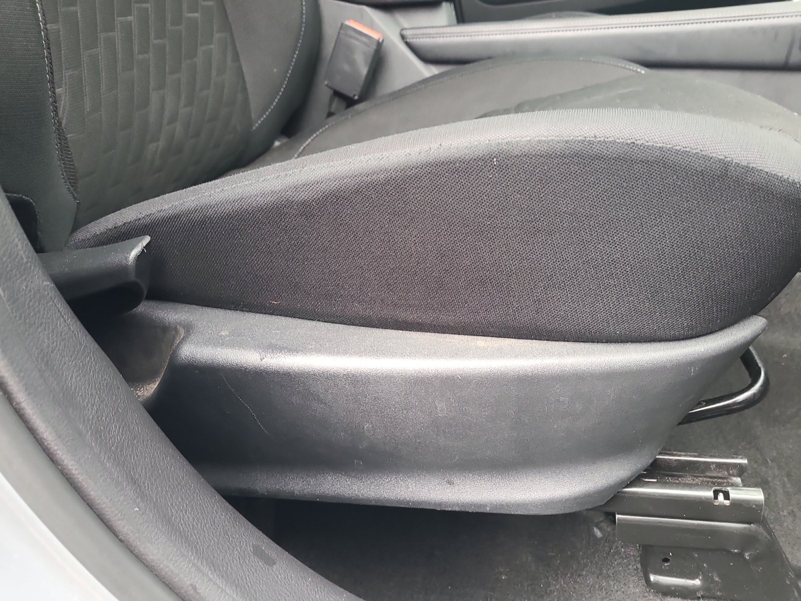 Used 2024 Nissan Kicks SV FWD image 30