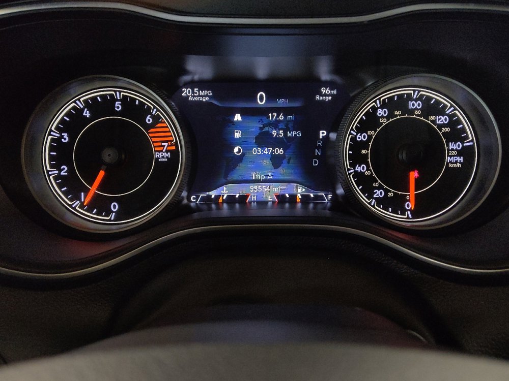 Used 2023 Jeep Cherokee Altitude Lux image 23