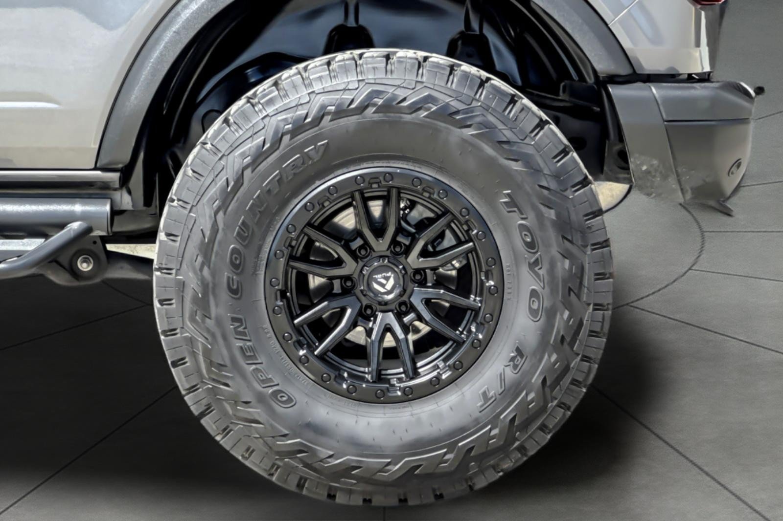 Used 2024 Ford Bronco Black Diamond AWD/4WD image 26