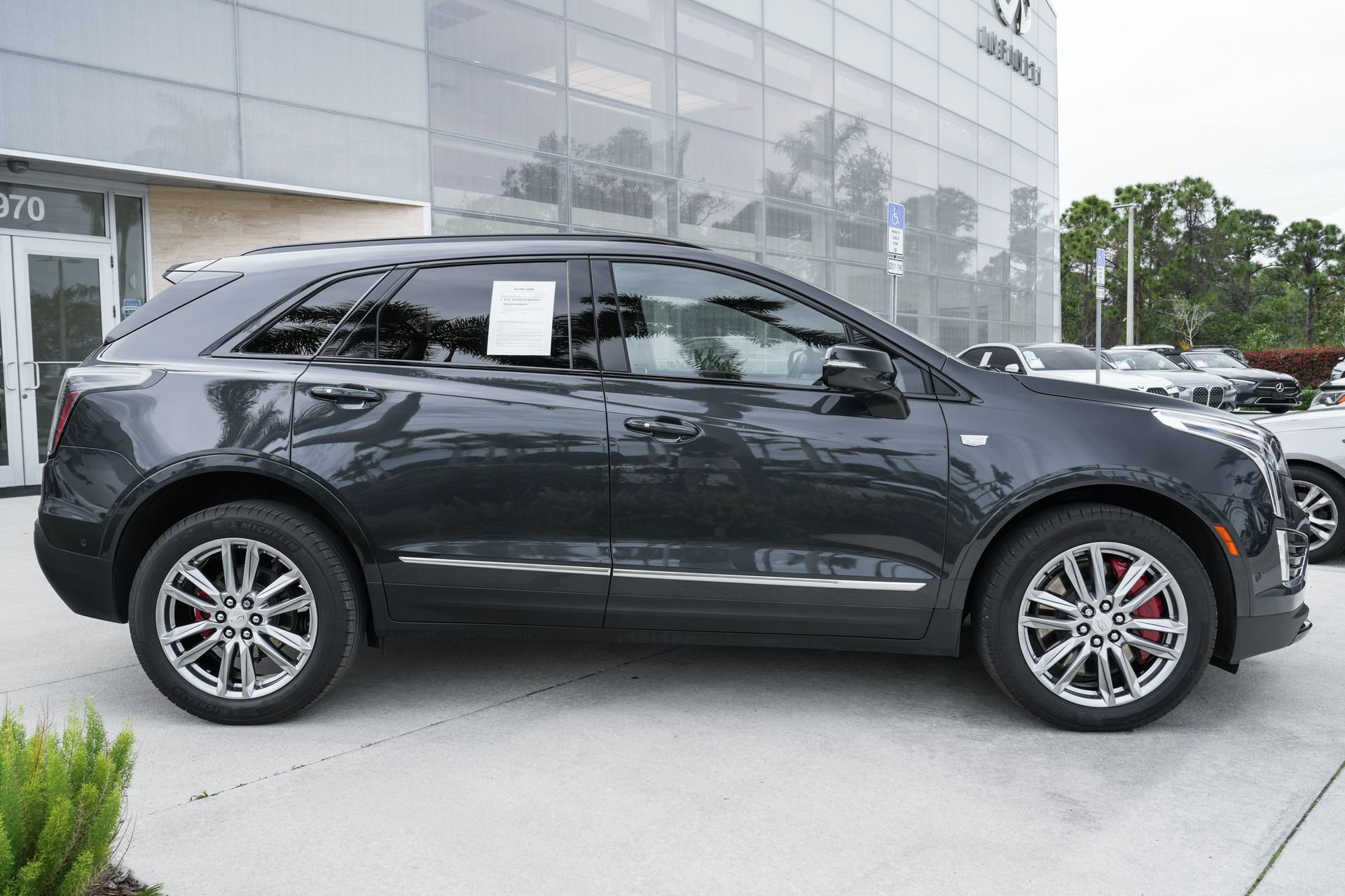 Used 2023 Cadillac XT5 Sportv w/ Technology Package image 25